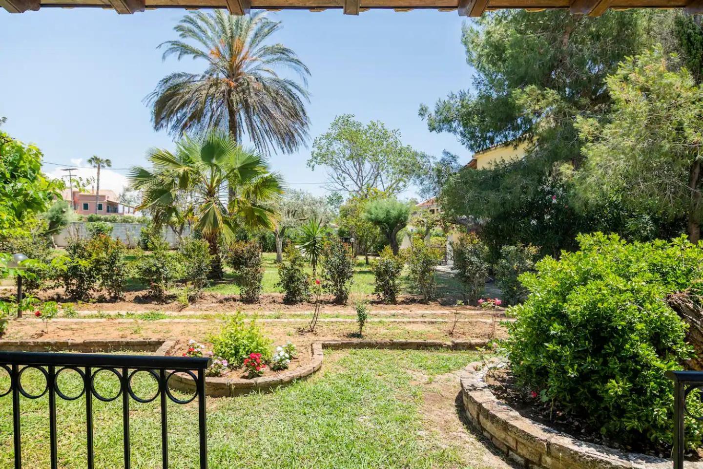 St. George Villa Ágios Geórgios Extérieur photo